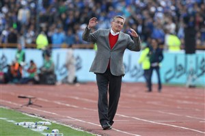 درگیری و جنجال دردر رختکن پرسپولییس:درگیری بازیکنان پرسپولیس در رختکن باعث خشم برانکو شد/ آوار شکست روی شانه‌های برانکو 