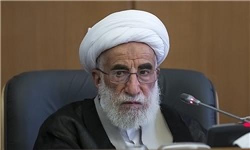 آقای رئیس جمهور نگذارید انقلاب به دست نااهلان بیفتد/ مسئولان باید پاسخگو باشند