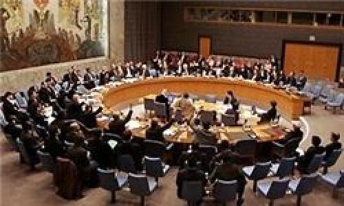 سنگ اندازی انگیس جلوی روس ها