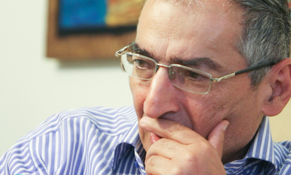 صدبار گزیدگی از یک سوراخ دوباره بی تدبیری مبارک باد