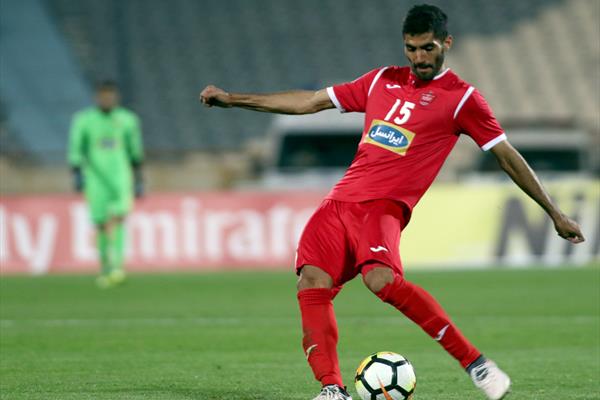 طوفان سخت در اردوگاه پرسپولیس:دردسر جدی پرسپولیس در پایان لیگ برتر/برانکو اجازه ماندن به این بازیکن را نمی دهد