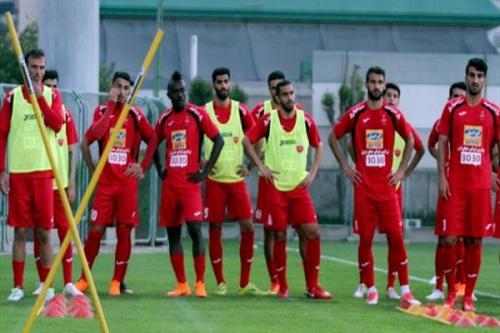 جنجال در اردوگاه استقلال:درگیری و کتک کاری در تمرین پرسپولیس/دلیل عصبانیتشاه ماهی در تمرین امروز مشخص شد