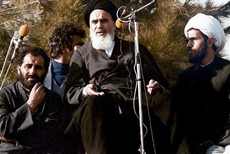 امام چه کرد شما چه کردید؟ 