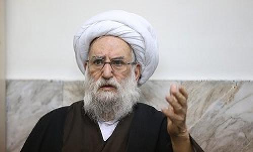 بی تقوایی برخی مسئولان در بروز مشکلات اقتصادی موثر بوده است