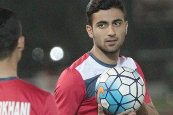 خبرخوش به هوادران پرسپولیس:بازیکن پرحاشیه سرخ پوشان در پرسپولیس ماندگار شد/یاغی  پرسپولیس  درحال امضای قرار داد