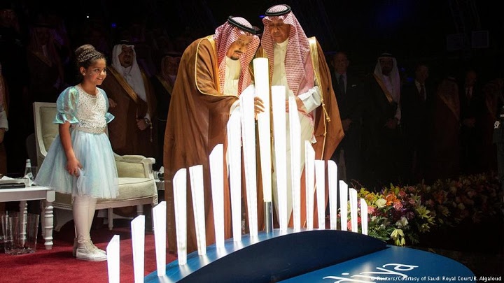 تن دادن ملک سلمان به سند2030/پادشاه سعودی با تن دادن به2030قصد دارد عشرتکده جدیدی برای غربی ها در خاورمیانه افتتاح کند