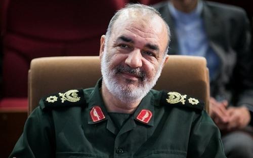  جانشین فرمانده کل سپاه: خود را از بازدارندگی موشکی خلع سلاح نمی‌کنیم/داعش محصول دولت اوباما است 