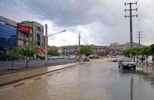  بارش باران و آبگرفتگی معابر در سنندج
