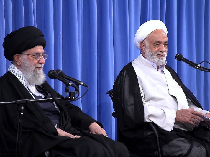 انتقاد حجت‌الاسلام قرائتی از کم‌توجهی به تفسیر قرآن/ رهبرانقلاب: این یک درد قدیمی است، دوستان روی این مسئله فکر و عمل بکنند +عکس 