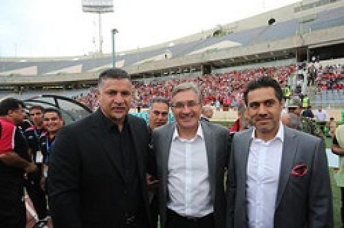 مشکل دایی حل نشود پرسپولیس مجوز حرفه‌ای نمی‌گیرد 