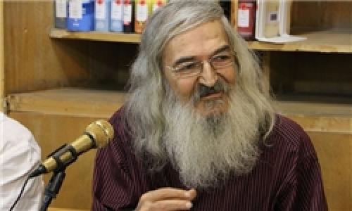 شاعر کازرونی به دلیل عارضه مغزی در بیمارستان بستری شد