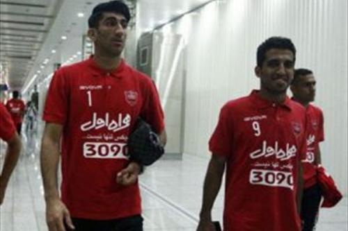 جنجال در اردوگاه پرسپولیس:شاه ماهی جنجالی  سرخ پوشان رسما از پرسپولس جداشد/ساز جدایى ستاره سرخ پوشان از تیم قطعی شد