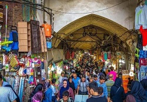 حضور روسای ۱۱ اتحادیه صنفی در بازار بزرگ تهران برای حل و فصل مشکلات اخیر