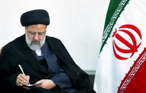  دستور حجت الاسلام رئیسی برای تسریع خدمت‌رسانی آستان قدس رضوی به مردم خوزستان 